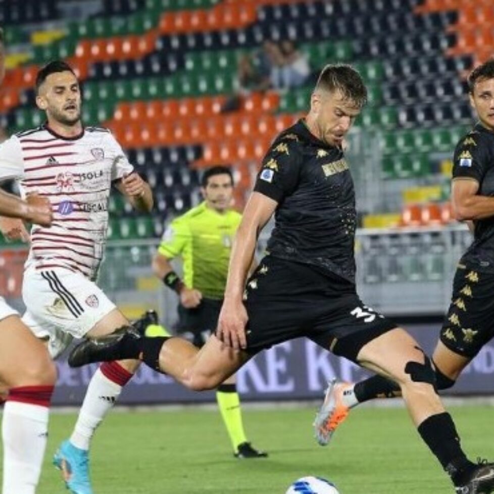 Удинезе победи с 4:0 Салернитана bet365