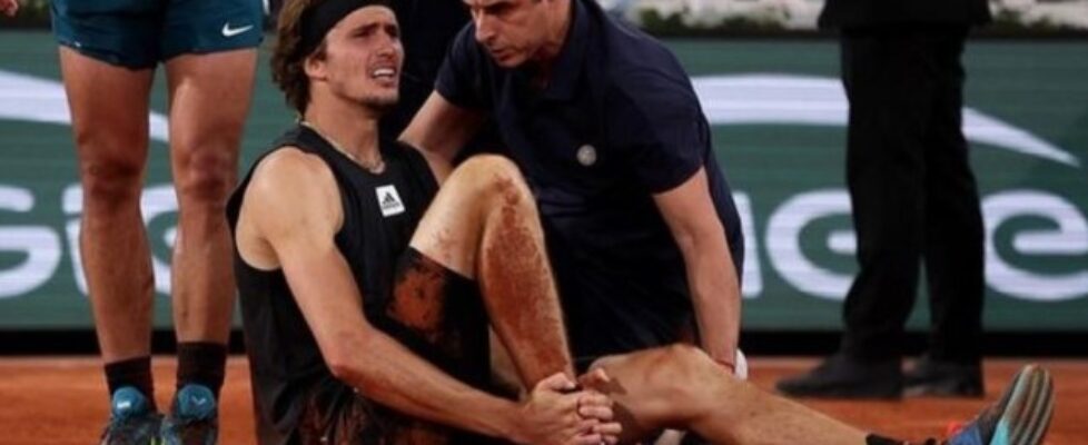 Александър Зверев претърпя операция на десния глезен bet365