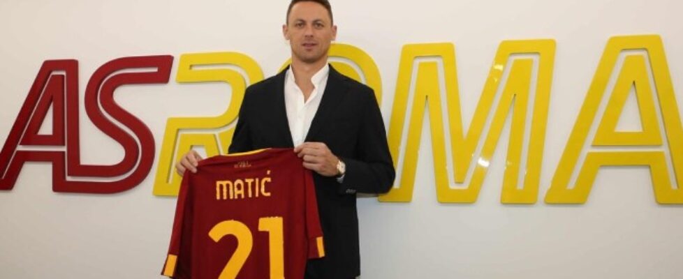 Неманя Матич вече официално е играч на Рома bet365