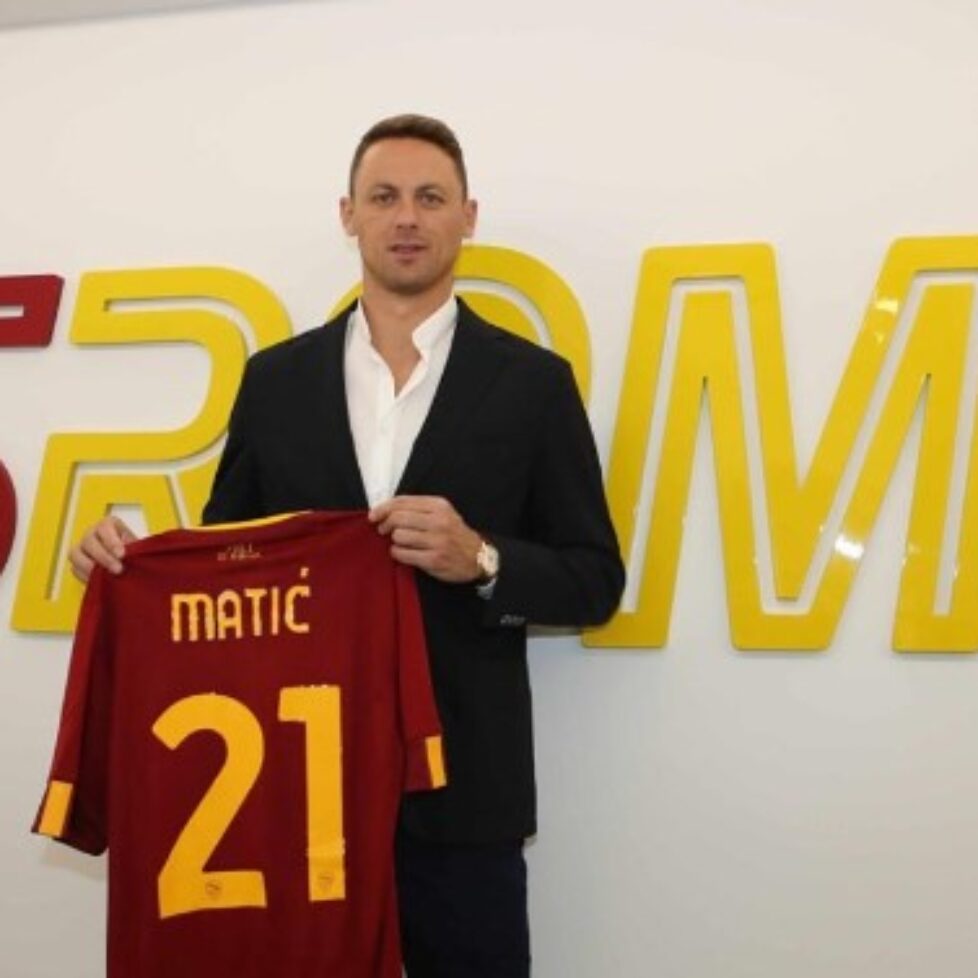 Неманя Матич вече официално е играч на Рома bet365