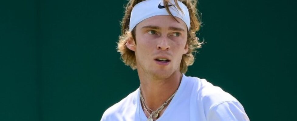 Андрей Рубльов стартира с победа на турнира в Хамбург bet365