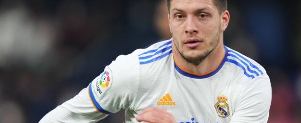 Лука Йович е близо до преминаване във Фиорентина bet365