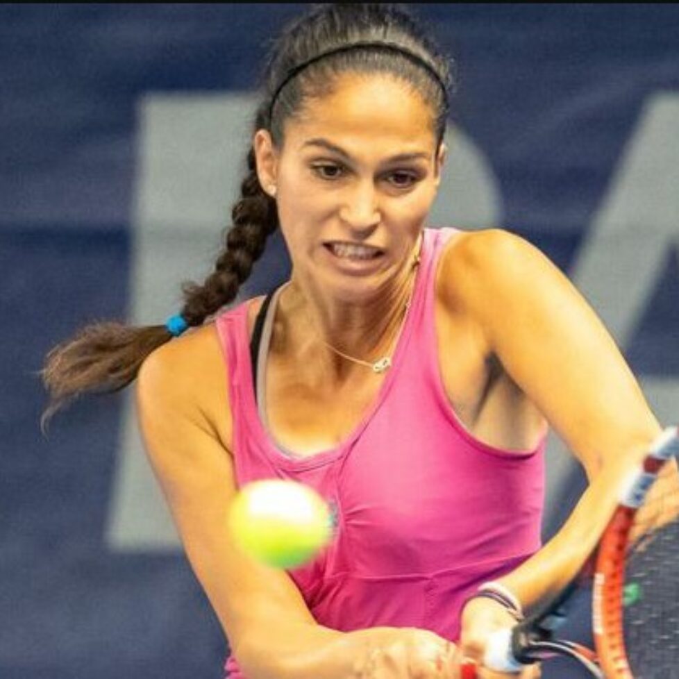 Изабелла Шиникова се класира за втория кръг на квалификациите в Токио bet365