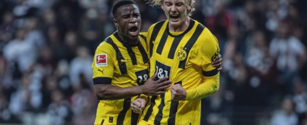 Борусия (Дортмунд) победи с 2:1 гостуването си на Айнтрахт (Франкфурт) bet365