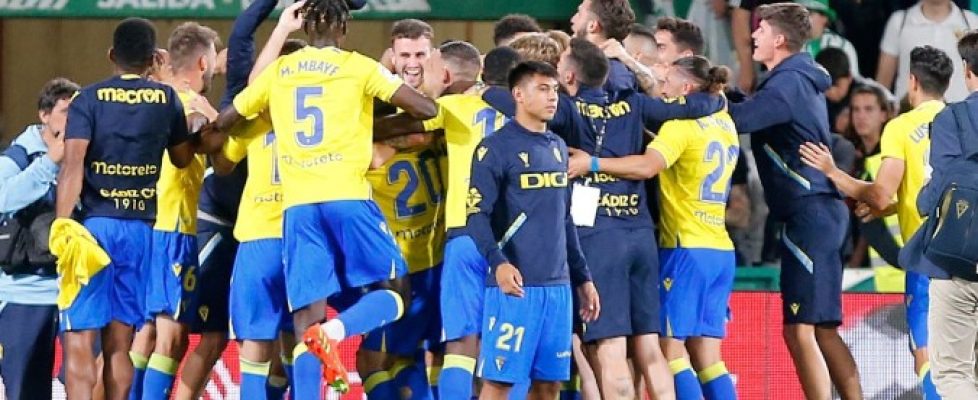 Кадис - Елче bet365
