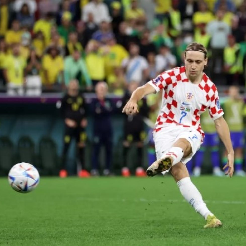Ловро Маер bet365