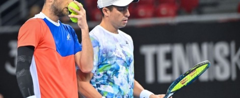 Гонсало Ескобар и Александър Недовесов bet365