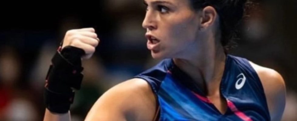 Изабелла Шиникова bet365