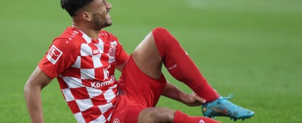 Карим Онисиво bet365