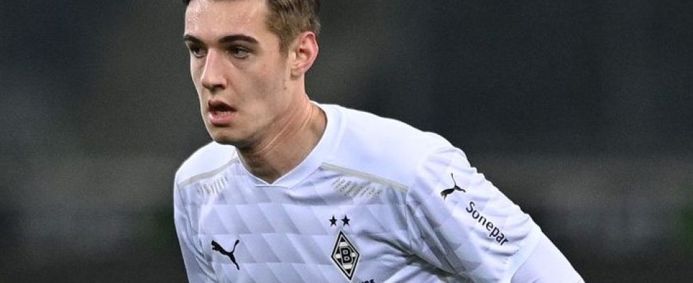 Флориан Нойхаус bet365